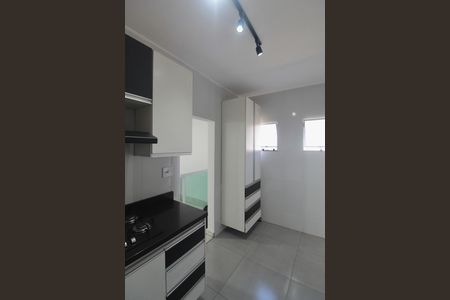 Casa à venda com 480m², 4 quartos e 5 vagasCozinha (Superior)