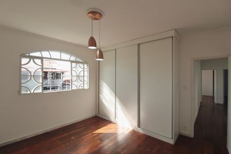 Casa à venda com 480m², 4 quartos e 5 vagasQuarto 2