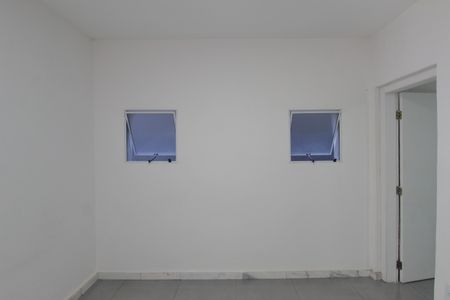 Casa à venda com 480m², 4 quartos e 5 vagasSuite 2 (Inferior)