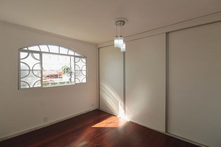 Casa à venda com 480m², 4 quartos e 5 vagasQuarto 1