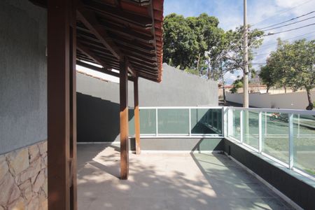 Casa à venda com 480m², 4 quartos e 5 vagasVaranda