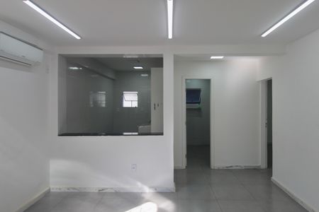 Casa à venda com 480m², 4 quartos e 5 vagasSala e Copa (Inferior)
