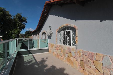 Casa à venda com 480m², 4 quartos e 5 vagasVaranda
