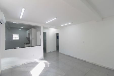 Casa à venda com 480m², 4 quartos e 5 vagasSala e Copa (Inferior)