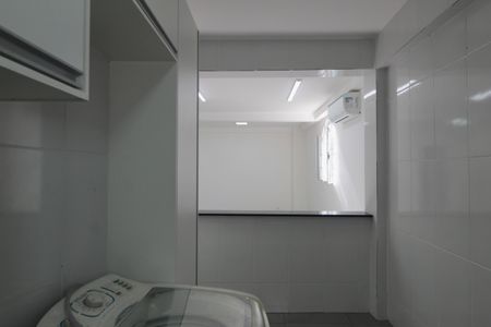 Casa à venda com 480m², 4 quartos e 5 vagasCozinha (Inferior)