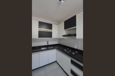 Casa à venda com 480m², 4 quartos e 5 vagasCozinha (Superior)