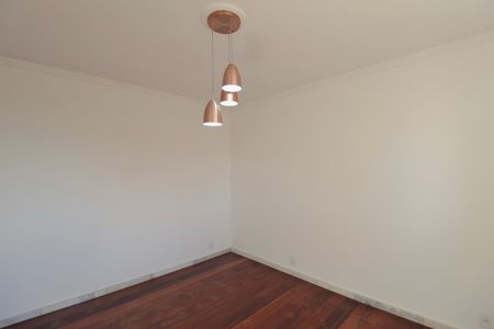 Casa à venda com 480m², 4 quartos e 5 vagasQuarto 2