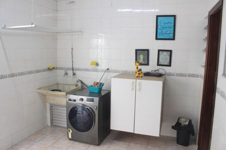 Casa à venda com 268m², 3 quartos e 5 vagasÁrea de Serviço