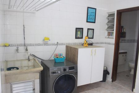 Casa à venda com 268m², 3 quartos e 5 vagasÁrea de Serviço