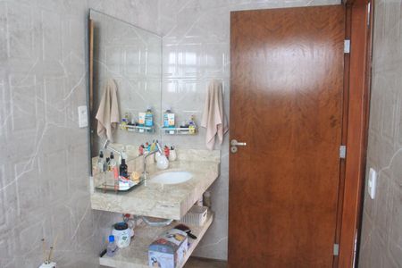 Casa à venda com 268m², 3 quartos e 5 vagasBanheiro da Suíte