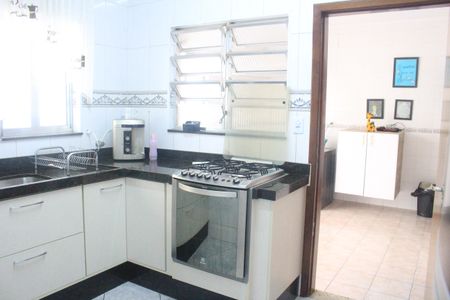 Casa à venda com 268m², 3 quartos e 5 vagasCozinha