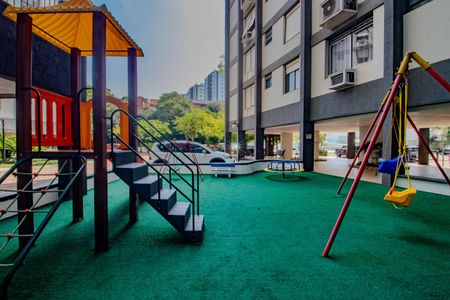Apartamento à venda com 71m², 2 quartos e 1 vaga Apartamento à venda com 71m², 2 quartos e 1 vagaÁrea comum - Playground
