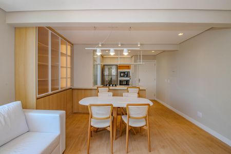 Apartamento à venda com 71m², 2 quartos e 1 vaga Apartamento à venda com 71m², 2 quartos e 1 vagaSala