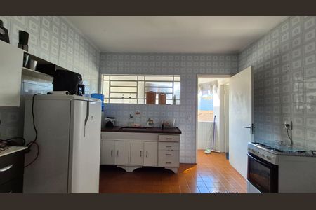 Cozinha de apartamento à venda com 2 quartos, 82m² em Parque Jaçatuba, Santo André