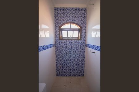 Casa à venda com 315m², 3 quartos e 3 vagasBANHEIRO DA SUÍTE 2