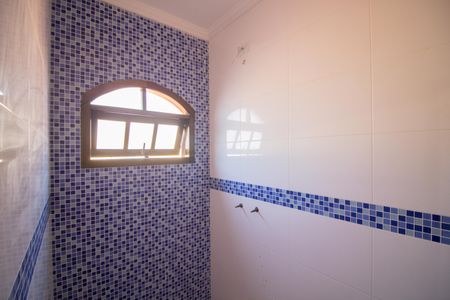 Casa à venda com 315m², 3 quartos e 3 vagasBANHEIRO DA SUÍTE 2