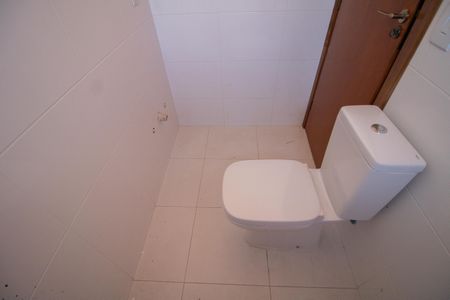 Casa à venda com 315m², 3 quartos e 3 vagasBANHEIRO DA SUÍTE 2