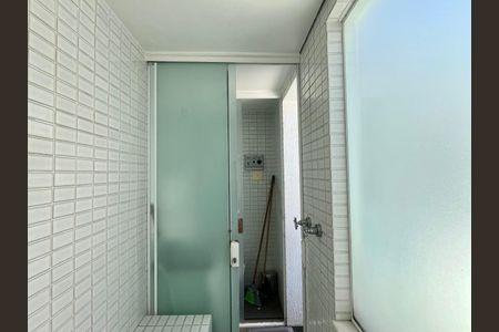 Apartamento à venda com 100m², 2 quartos e sem vagaBANHEIRO 2