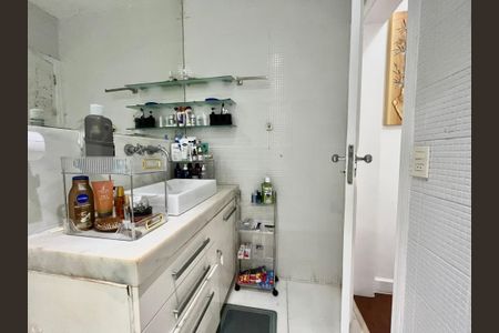 Apartamento à venda com 100m², 2 quartos e sem vagaBANHEIRO 1