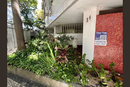 Apartamento à venda com 100m², 2 quartos e sem vagaPLACA