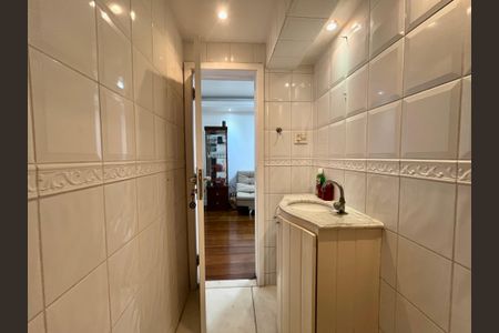 Apartamento à venda com 100m², 2 quartos e sem vagaLAVABO