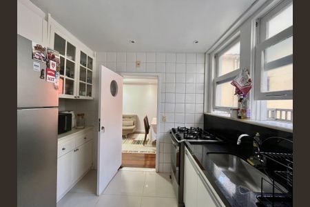 Apartamento à venda com 100m², 2 quartos e sem vagaCOZINHA