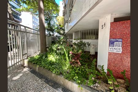 Apartamento à venda com 100m², 2 quartos e sem vagaPLACA