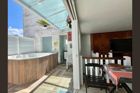 Apartamento à venda com 100m², 2 quartos e sem vagaCOBERTURA 