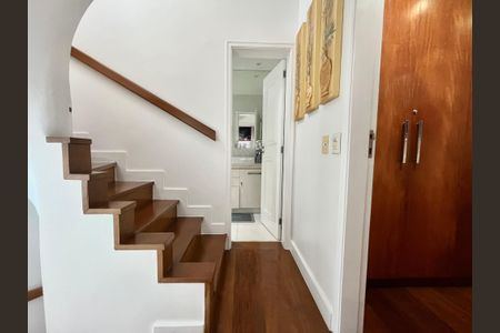 Apartamento à venda com 100m², 2 quartos e sem vagaCORREDOR