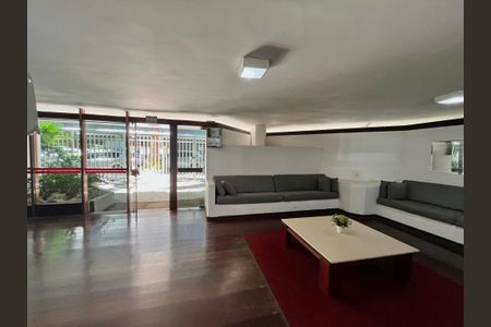 Apartamento à venda com 100m², 2 quartos e sem vagaHall de entrada