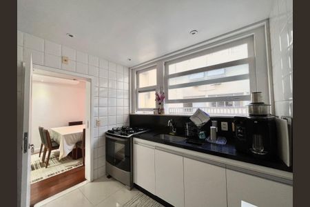 Apartamento à venda com 100m², 2 quartos e sem vagaCOZINHA