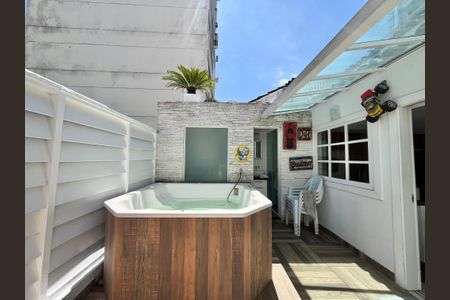 Apartamento à venda com 100m², 2 quartos e sem vagaCOBERTURA 