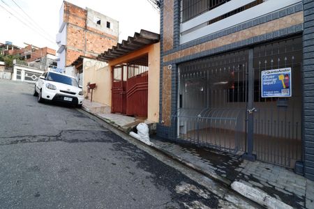 Casa para alugar com 150m², 3 quartos e 1 vaga Casa para alugar com 150m², 3 quartos e 1 vagaFachada