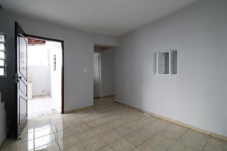 Sala de casa para alugar com 3 quartos, 150m² em Jardim Artur Alvim, São Paulo