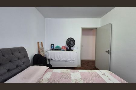 Quarto de apartamento à venda com 2 quartos, 82m² em Parque Jaçatuba, Santo André