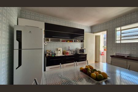 Cozinha de apartamento à venda com 2 quartos, 82m² em Parque Jaçatuba, Santo André