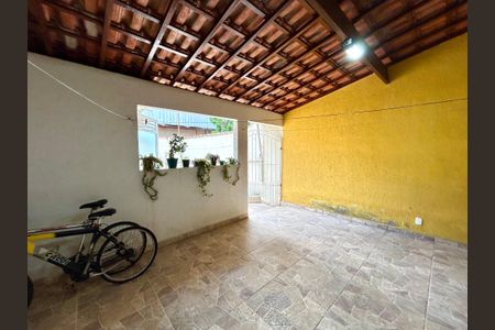 Casa à venda com 156m², 2 quartos e 2 vagasQuintal
