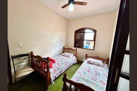 Casa à venda com 156m², 2 quartos e 2 vagasQuarto 1