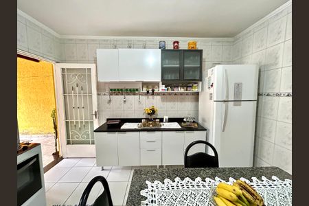 Casa à venda com 156m², 2 quartos e 2 vagasCozinha