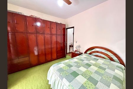 Casa à venda com 156m², 2 quartos e 2 vagasQuarto Suíte