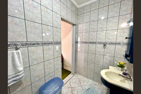 Casa à venda com 156m², 2 quartos e 2 vagasBanheiro da Suíte