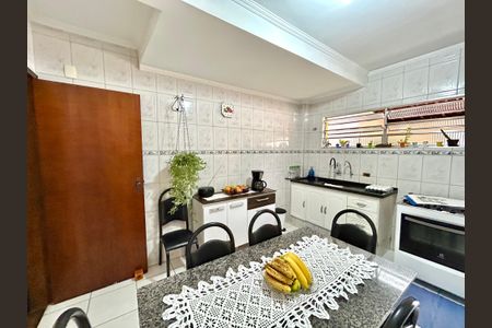 Casa à venda com 156m², 2 quartos e 2 vagasCozinha