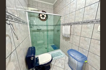 Casa à venda com 156m², 2 quartos e 2 vagasBanheiro da Suíte