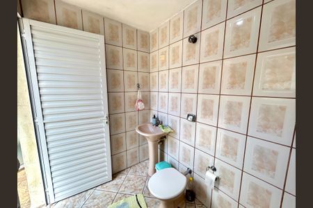 Casa à venda com 156m², 2 quartos e 2 vagasBanheiro 2