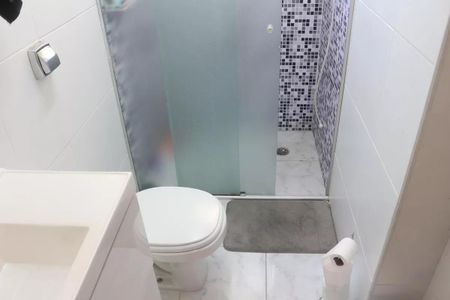 Apartamento à venda com 85m², 2 quartos e 1 vagaBanheiro da suíte