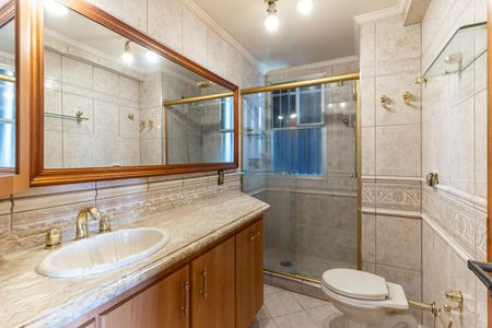 Apartamento à venda com 126m², 3 quartos e 2 vagasBanheiro da Suíte