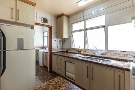 Apartamento à venda com 126m², 3 quartos e 2 vagasCozinha