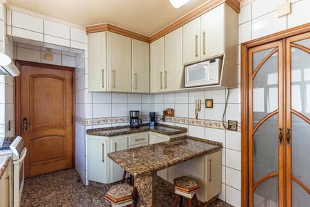 Apartamento à venda com 126m², 3 quartos e 2 vagasCozinha