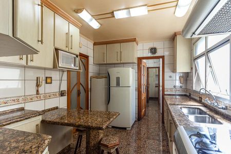 Apartamento à venda com 126m², 3 quartos e 2 vagasCozinha