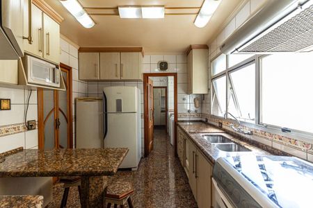 Apartamento à venda com 126m², 3 quartos e 2 vagasCozinha